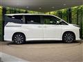 2025 Toyota Voxy