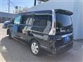 2009 Nissan Serena