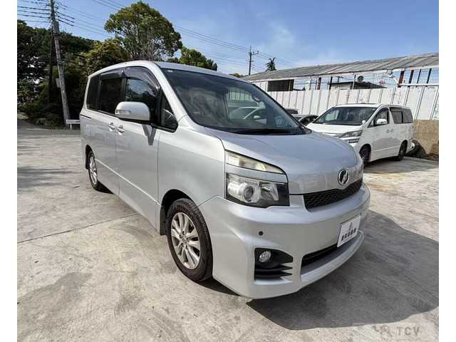 2010 Toyota Voxy
