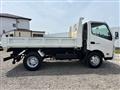 2013 Hino Dutro