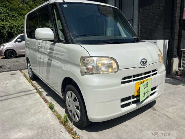 2011 Daihatsu Tanto