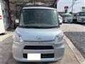 2016 Daihatsu Tanto