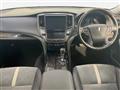 2017 Toyota Crown Hybrid