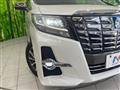 2017 Toyota Alphard Hybrid