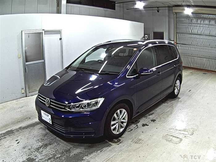 2019 Volkswagen Golf Touran