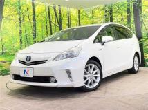 2013 Toyota PRIUS α