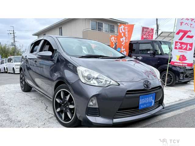 2013 Toyota AQUA