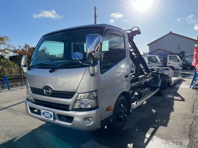 2014 Hino Dutro