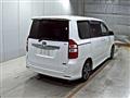 2010 Toyota Noah
