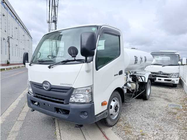 2013 Hino Dutro
