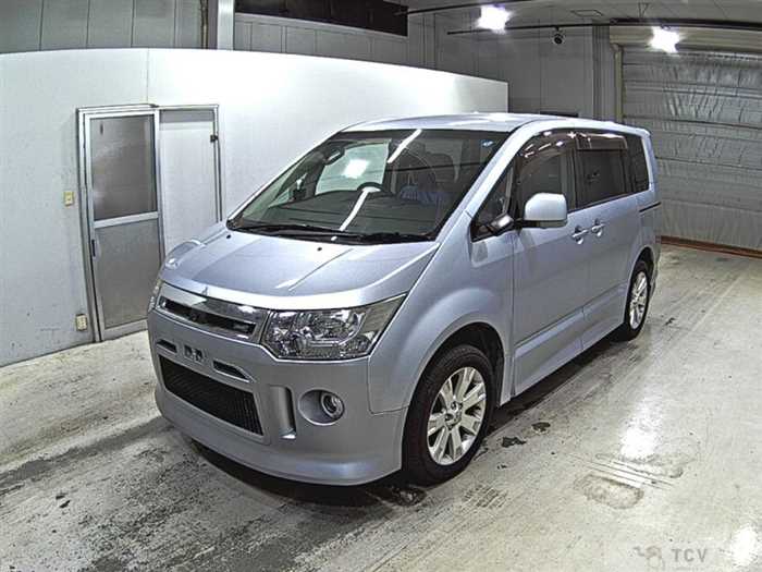 2008 Mitsubishi Delica D5