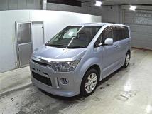 2008 Mitsubishi Delica D5