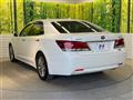 2015 Toyota Crown Hybrid
