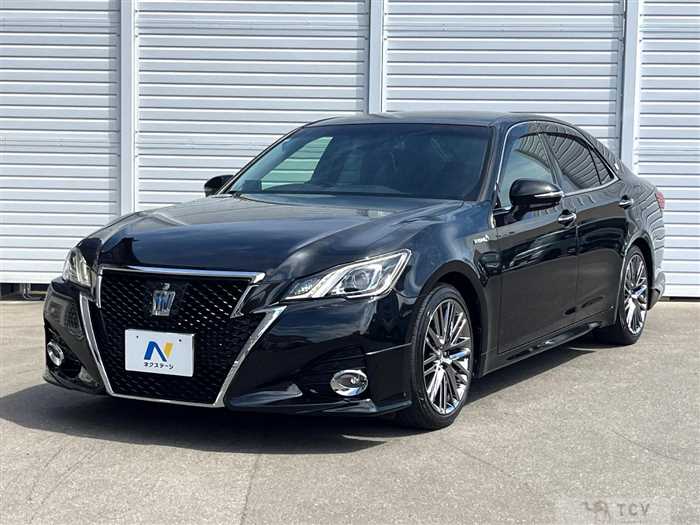 2016 Toyota Crown Hybrid