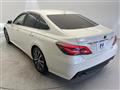 2019 Toyota Crown Hybrid