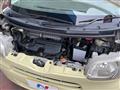 2011 Daihatsu Tanto