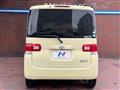 2011 Daihatsu Tanto
