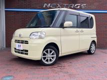 2011 Daihatsu Tanto