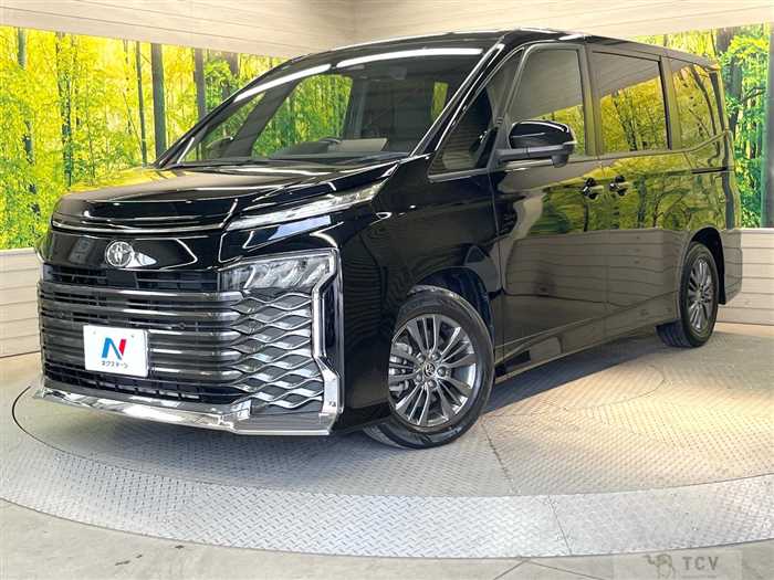 2022 Toyota Voxy