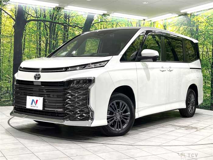 2022 Toyota Voxy