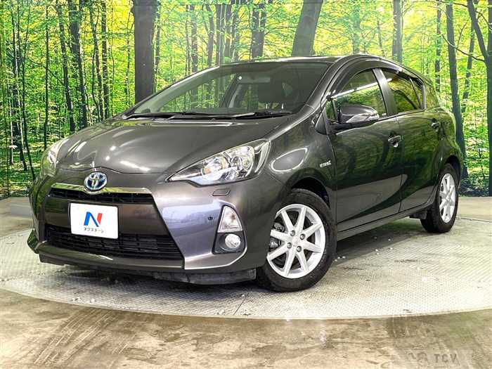 2013 Toyota AQUA