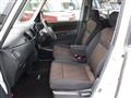2011 Nissan ROOX