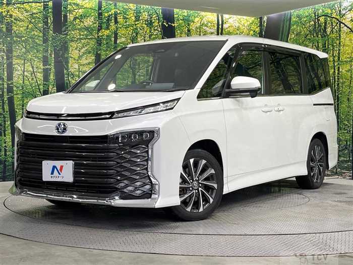 2022 Toyota Voxy