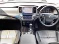 2016 Toyota Crown