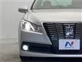 2013 Toyota Crown Hybrid