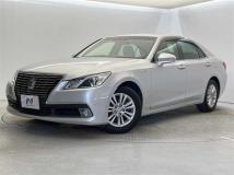 2013 Toyota Crown Hybrid