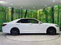 2015 Toyota Crown Hybrid