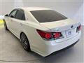 2015 Toyota Crown Hybrid