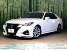 2016 Toyota Crown Hybrid
