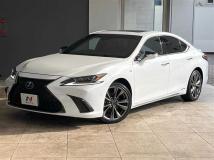 2019 Lexus ES