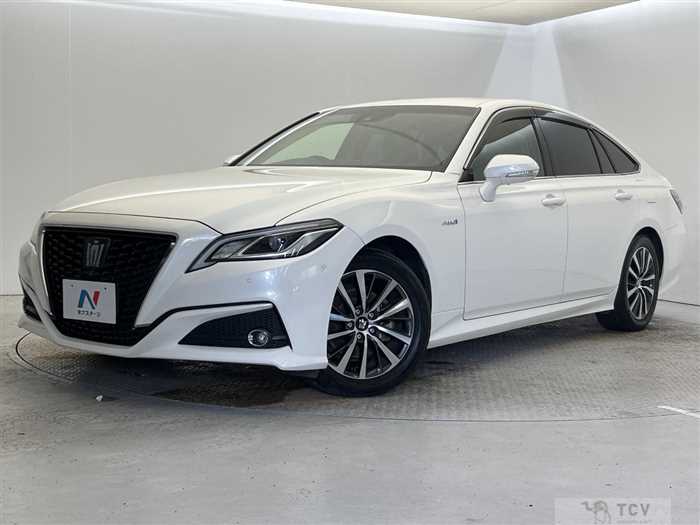 2019 Toyota Crown Hybrid