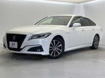 2019 Toyota Crown Hybrid