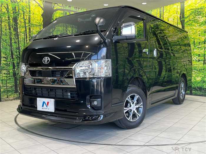 2022 Toyota Hiace Van