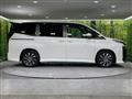 2024 Toyota Voxy