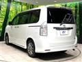 2013 Toyota Voxy