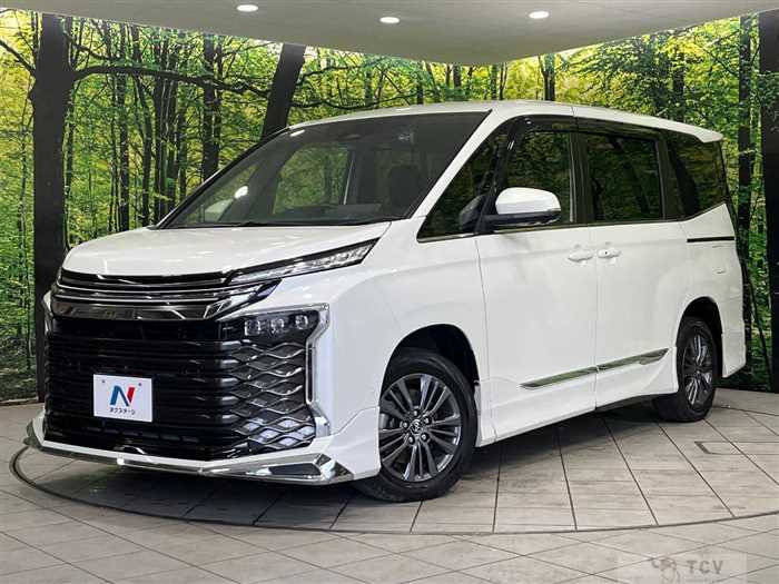 2022 Toyota Voxy