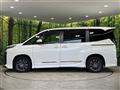 2022 Toyota Voxy
