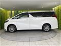 2022 Toyota Alphard Hybrid