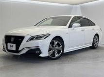2019 Toyota Crown Hybrid