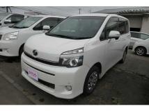 2013 Toyota Voxy