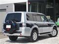 2011 Mitsubishi Pajero