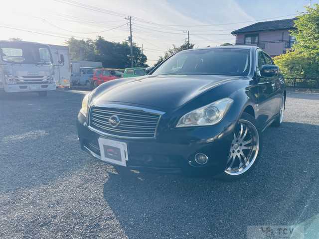 2010 Nissan Fuga