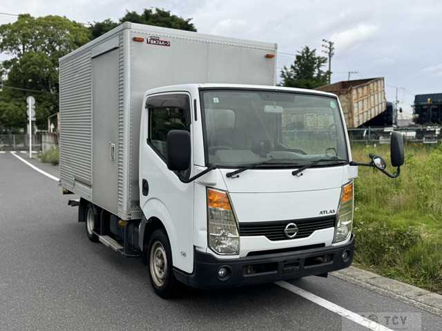 2007 Nissan Atlas