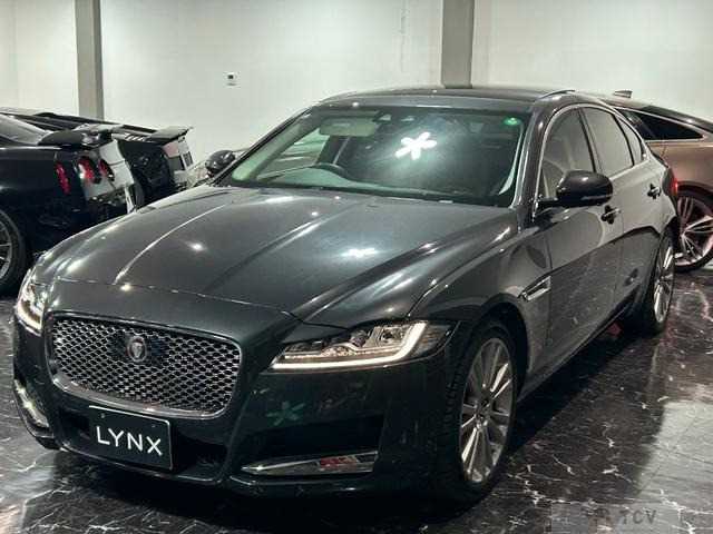 2017 Jaguar XF
