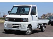 2009 Mitsubishi Minicab Truck