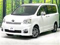 2013 Toyota Voxy